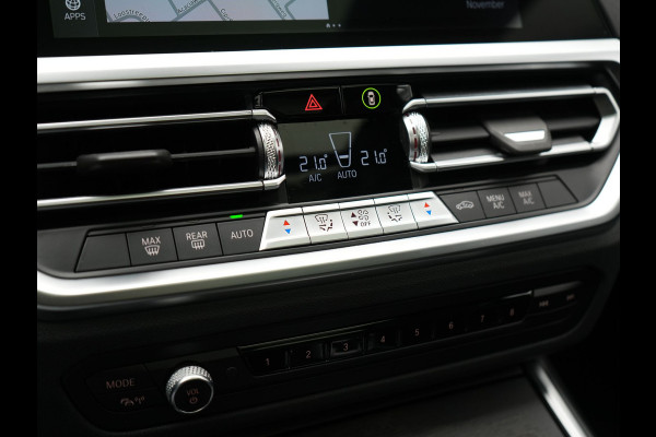 BMW 3 Serie Touring 320e M Sport Plug In Hybrid 204pk Dealer O.H. PHEV | Trekhaak Af Fabriek | Panodak | Adaptive Cruise | Alcantara Sportstoelen |  18"L.M | Apple Carplay | Keyless | Navigatie | Sfeerverlichting | Virtual | DAB |