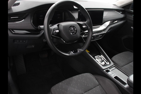 Škoda Octavia Combi 1.0 e-TSI 110pk DSG Style | Navigatie | Apple Carplay/Android Auto| Parkeersensoren | Adaptive Cruise Control | Stoelverwarming | Lane Assist | Attention Assist | Ledverlichting | Afneembare trekhaak | Climatronic | Virtual Cockpit