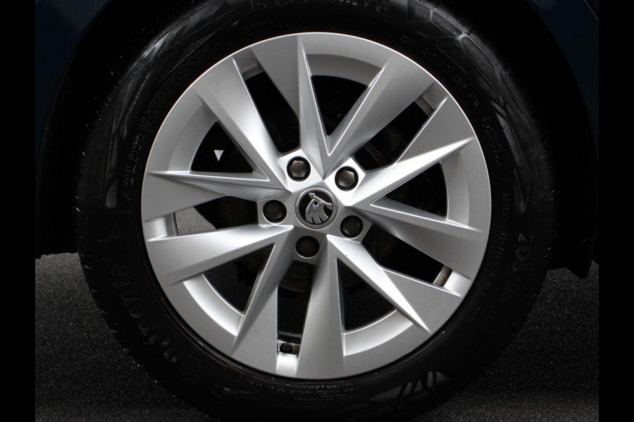 Škoda Octavia Combi 1.0 e-TSI 110pk DSG Style | Navigatie | Apple Carplay/Android Auto| Parkeersensoren | Adaptive Cruise Control | Stoelverwarming | Lane Assist | Attention Assist | Ledverlichting | Afneembare trekhaak | Climatronic | Virtual Cockpit