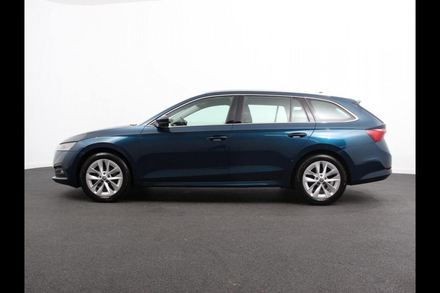 Škoda Octavia Combi 1.0 e-TSI 110pk DSG Style | Navigatie | Apple Carplay/Android Auto| Parkeersensoren | Adaptive Cruise Control | Stoelverwarming | Lane Assist | Attention Assist | Ledverlichting | Afneembare trekhaak | Climatronic | Virtual Cockpit