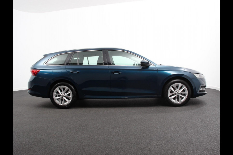 Škoda Octavia Combi 1.0 e-TSI 110pk DSG Style | Navigatie | Apple Carplay/Android Auto| Parkeersensoren | Adaptive Cruise Control | Stoelverwarming | Lane Assist | Attention Assist | Ledverlichting | Afneembare trekhaak | Climatronic | Virtual Cockpit
