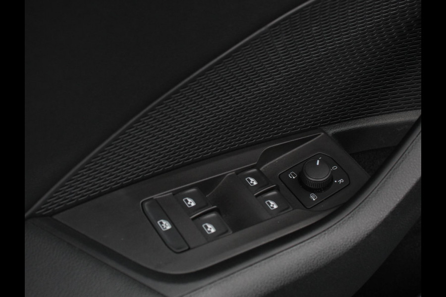 Škoda Octavia Combi 1.0 e-TSI 110pk DSG Style | Navigatie | Apple Carplay/Android Auto| Parkeersensoren | Adaptive Cruise Control | Stoelverwarming | Lane Assist | Attention Assist | Ledverlichting | Afneembare trekhaak | Climatronic | Virtual Cockpit