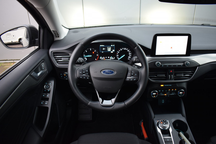 Ford FOCUS Wagon 1.5 EcoBlue Titanium Business | Automaat | Trekhaak | Apple CarPlay | Climate