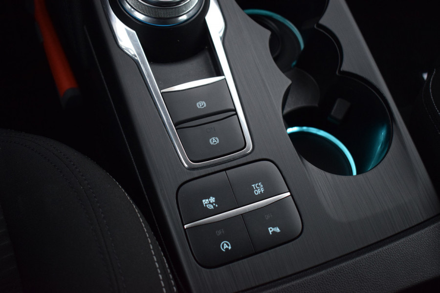 Ford FOCUS Wagon 1.5 EcoBlue Titanium Business | Automaat | Trekhaak | Apple CarPlay | Climate