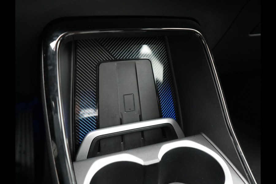 BMW X1 xDrive25e xLine Plug In Hybrid 221pk Dealer O.H PHEV | Trekhaak Af Fabriek | Head Up | 360 Camera | Adaptive Cruise | Harman Kardon | Lederen Sportstoelen Memory & Verwarmd | Navigatie | Apple Carplay | Virtual | Verwamd Stuur | DAB |