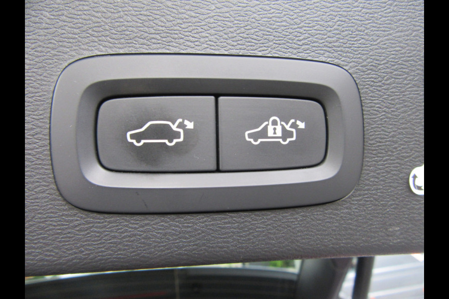 Volvo XC40 1.5 T4 Recharge Inscription Expression | Navi | Camera | 19 LM velgen | Elektr A klep | (occasion)