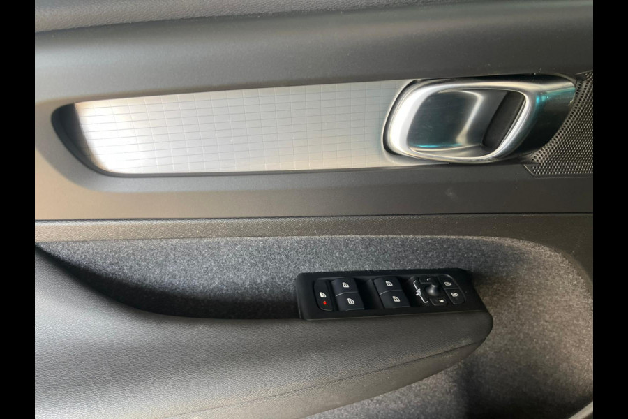 Volvo XC40 1.5 T4 Recharge Inscription Expression | Navi | Camera | 19 LM velgen | Elektr A klep | (occasion)