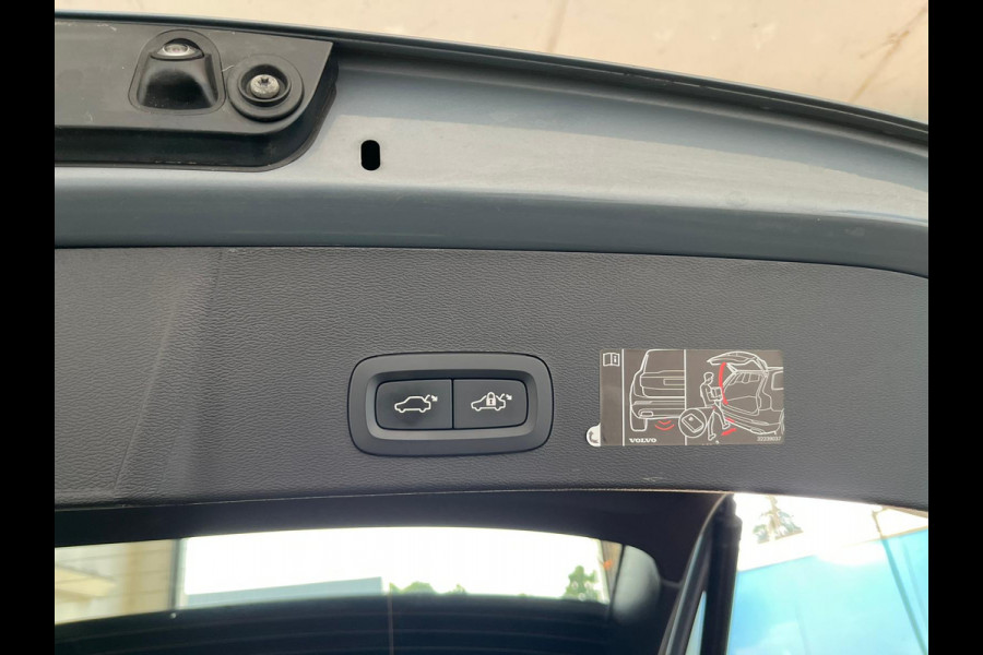 Volvo XC40 1.5 T4 Recharge Inscription Expression | Navi | Camera | 19 LM velgen | Elektr A klep | (occasion)