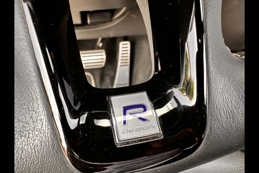 Volvo V60 2.0 T8 Twin Engine AWD R-Design | Pano | 360 Cam | H&K | Luxury Line | HUD | occasion