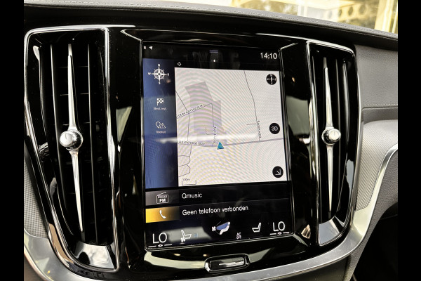 Volvo V60 2.0 T8 Twin Engine AWD R-Design | Pano | 360 Cam | H&K | Luxury Line | HUD | occasion