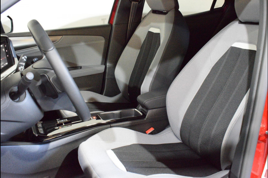 Opel Mokka 1.2 Turbo Business Elegance 8-TRAPS AUTOMAAT | NAVIGATIE | CARPLAY | STOELVERWARMING | CAMERA | CLIMATE CONTROL | 17" LM VELGEN |