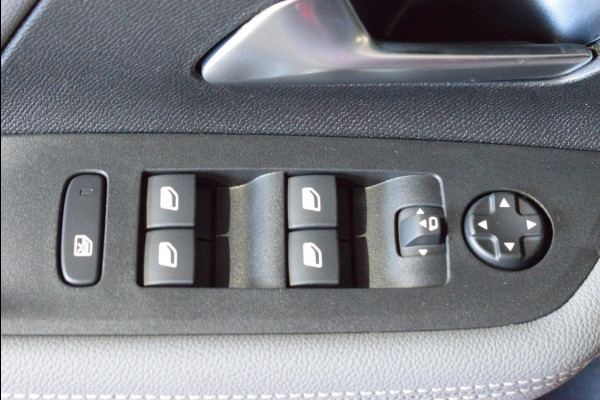 Opel Mokka 1.2 Turbo Business Elegance 8-TRAPS AUTOMAAT | NAVIGATIE | CARPLAY | STOELVERWARMING | CAMERA | CLIMATE CONTROL | 17" LM VELGEN |