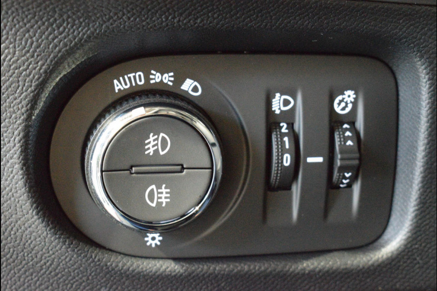 Opel Mokka 1.2 Turbo Business Elegance 8-TRAPS AUTOMAAT | NAVIGATIE | CARPLAY | STOELVERWARMING | CAMERA | CLIMATE CONTROL | 17" LM VELGEN |