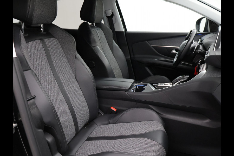 Peugeot 3008 1.2 130 PK AUTOMAAT ALLURE + 19 INCH | CARPLAY | SFEERVERLICHTING