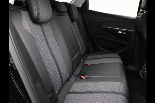 Peugeot 3008 1.2 130 PK AUTOMAAT ALLURE + 19 INCH | CARPLAY | SFEERVERLICHTING