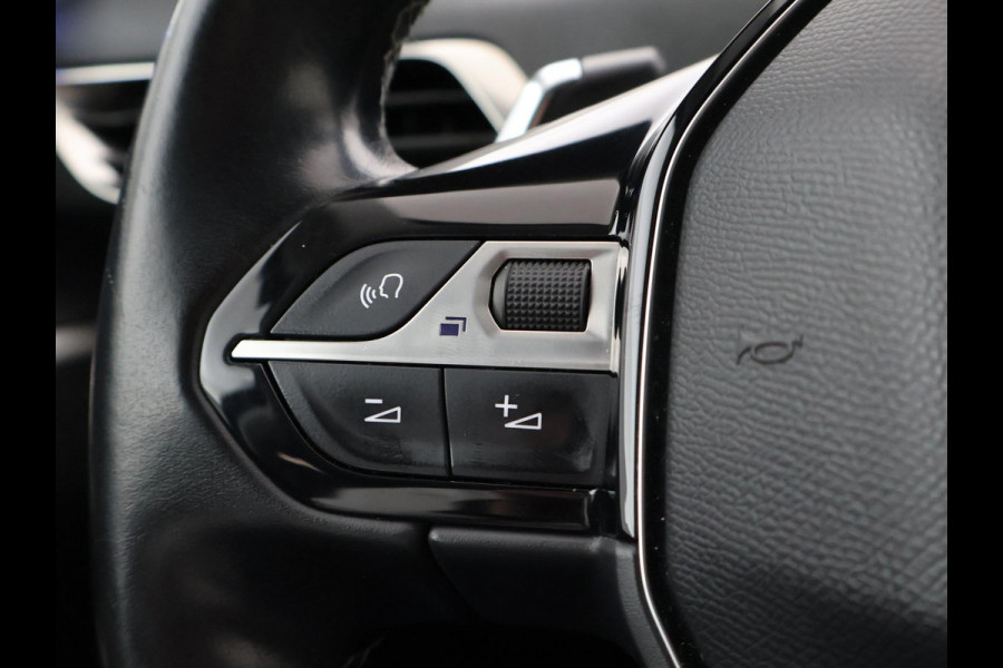 Peugeot 3008 1.2 130 PK AUTOMAAT ALLURE + 19 INCH | CARPLAY | SFEERVERLICHTING