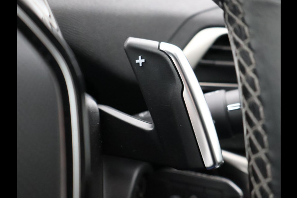 Peugeot 3008 1.2 130 PK AUTOMAAT ALLURE + 19 INCH | CARPLAY | SFEERVERLICHTING