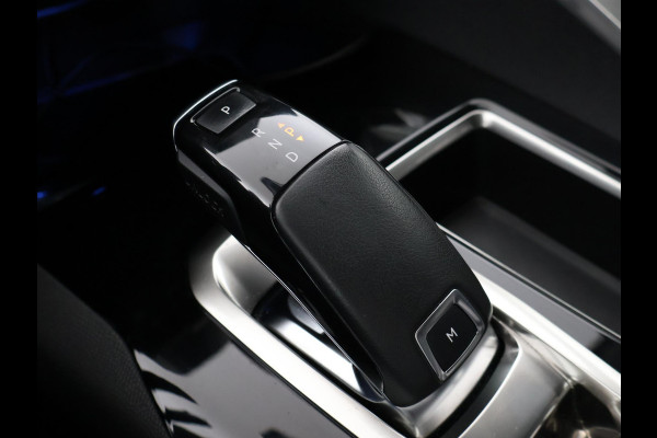 Peugeot 3008 1.2 130 PK AUTOMAAT ALLURE + 19 INCH | CARPLAY | SFEERVERLICHTING