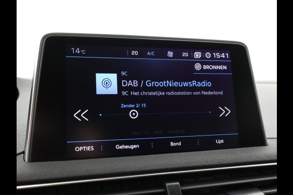 Peugeot 3008 1.2 130 PK AUTOMAAT ALLURE + 19 INCH | CARPLAY | SFEERVERLICHTING