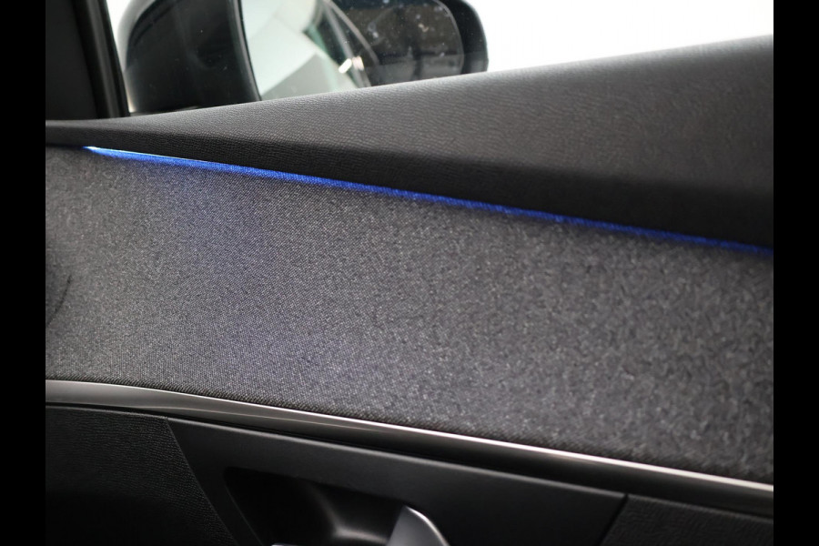 Peugeot 3008 1.2 130 PK AUTOMAAT ALLURE + 19 INCH | CARPLAY | SFEERVERLICHTING