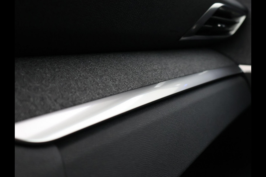 Peugeot 3008 1.2 130 PK AUTOMAAT ALLURE + 19 INCH | CARPLAY | SFEERVERLICHTING
