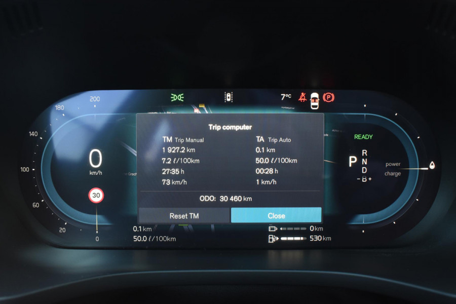 Volvo XC60 T6 350PK Automaat Plug-in Hybrid AWD Plus Dark / Navigatie / 360 Camera / Adaptieve Cruise Control / Stuur & Stoelverwarming / Elektr. Achterklep / Schuifdak / Trekhaak