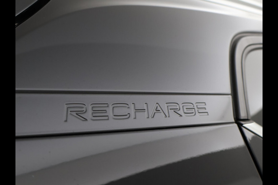 Volvo XC40 1.5 T4 RECHARGE 211 PK AUT. INSCRIPTION + LEDER | TREKHAAK | 21 INCH | ADAPTIVE CRUISE | CAMERA