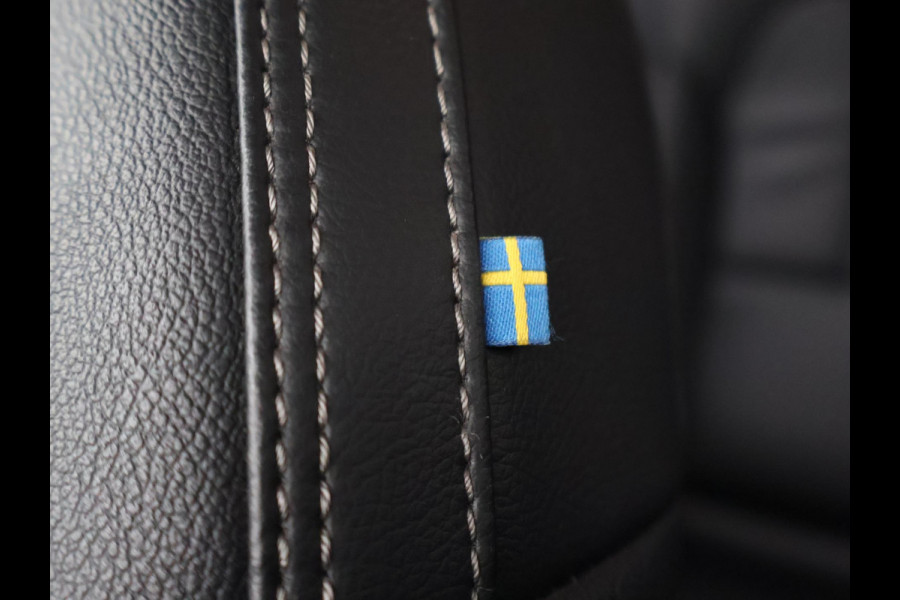 Volvo XC40 1.5 T4 RECHARGE 211 PK AUT. INSCRIPTION + LEDER | TREKHAAK | 21 INCH | ADAPTIVE CRUISE | CAMERA