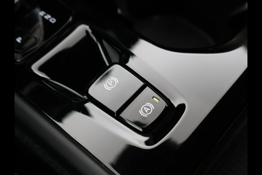 Volvo XC40 1.5 T4 RECHARGE 211 PK AUT. INSCRIPTION + LEDER | TREKHAAK | 21 INCH | ADAPTIVE CRUISE | CAMERA