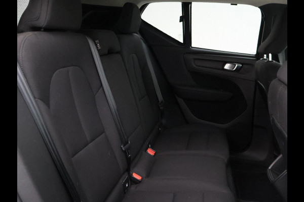 Volvo XC40 1.5 T2 AUTOMAAT + WEGKL. TREKHAAK | APPLE CARPLAY | CAMERA | DIGITALE COCKPIT | LED