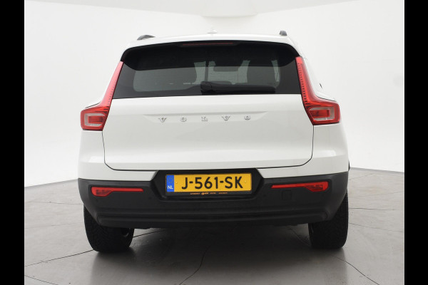 Volvo XC40 1.5 T2 AUTOMAAT + WEGKL. TREKHAAK | APPLE CARPLAY | CAMERA | DIGITALE COCKPIT | LED