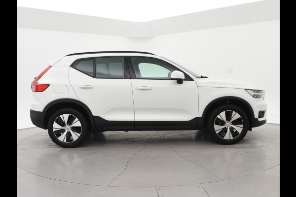 Volvo XC40 1.5 T2 AUTOMAAT + WEGKL. TREKHAAK | APPLE CARPLAY | CAMERA | DIGITALE COCKPIT | LED