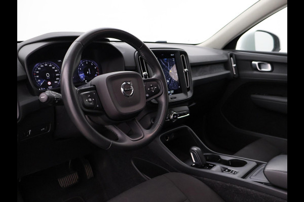 Volvo XC40 1.5 T2 AUTOMAAT + WEGKL. TREKHAAK | APPLE CARPLAY | CAMERA | DIGITALE COCKPIT | LED