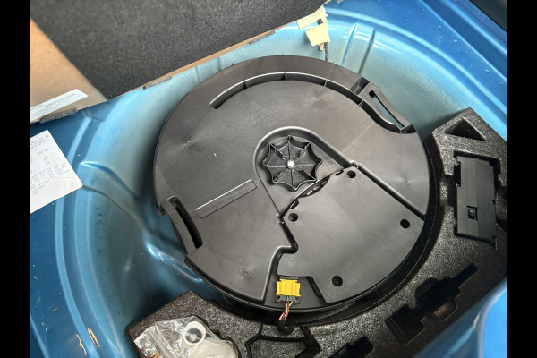 Seat Mii 1.0 Style Intense 5-drs. CRUISE/MEDIA/PDC/BEATS/WINTERPACK/15INCH