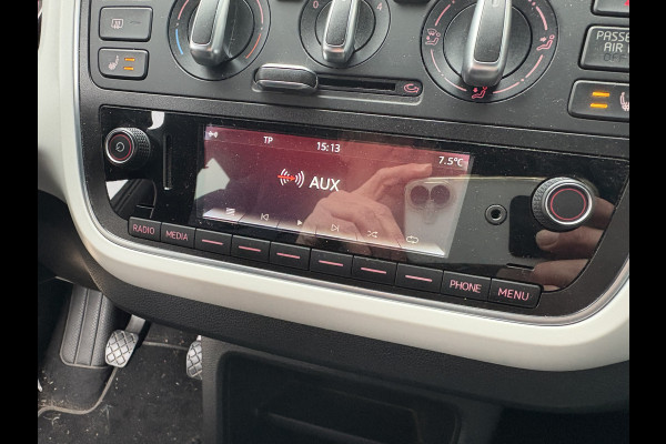 Seat Mii 1.0 Style Intense 5-drs. CRUISE/MEDIA/PDC/BEATS/WINTERPACK/15INCH