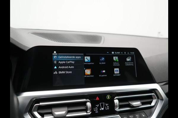 BMW 3 Serie Touring 330e Sportline Plug In Hybrid 293pk Dealer O.H PHEV | Camera | Apple Carplay | Lederen Sportstoelen Verwarmd | Harman Kardon | Black Optic | Navigatie | Sfeerverlichting | Virtual | DAB |