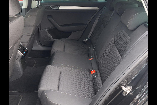 Škoda Superb Combi 1.4 TSI 218pk iV Business Edition | Trekhaak 1600kg wegklapbaar | Achterbank verwarming | Full LED | occasion