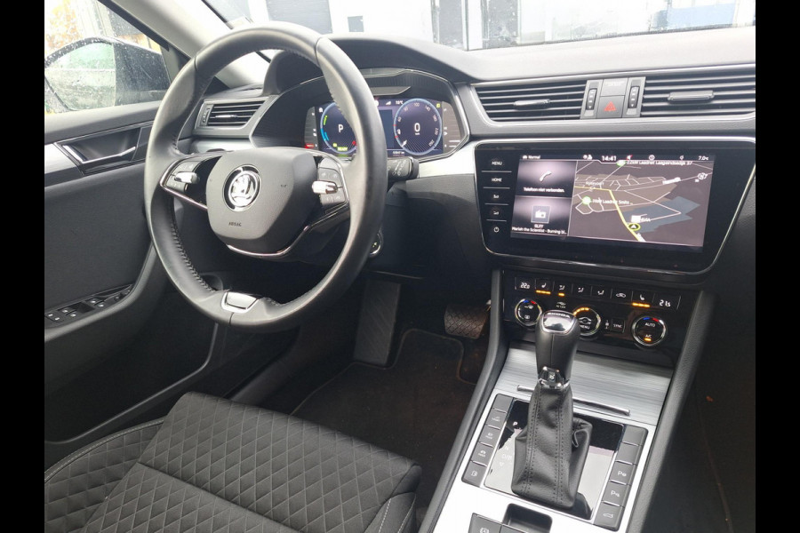 Škoda Superb Combi 1.4 TSI 218pk iV Business Edition | Trekhaak 1600kg wegklapbaar | Achterbank verwarming | Full LED | occasion