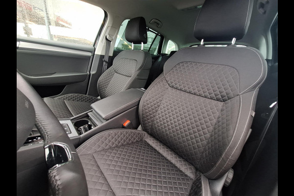 Škoda Superb Combi 1.4 TSI 218pk iV Business Edition | Trekhaak 1600kg wegklapbaar | Achterbank verwarming | Full LED | occasion