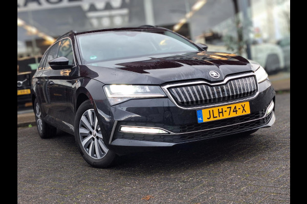 Škoda Superb Combi 1.4 TSI 218pk iV Business Edition | Trekhaak 1600kg wegklapbaar | Achterbank verwarming | Full LED | occasion