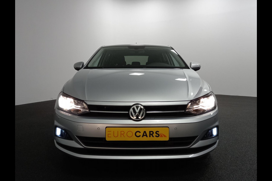 Volkswagen Polo 1.0 TSI DSG Comfortline Navigatie Climate Control Parkeer Sensoren DAB Extra Getint Glas Lichtmetalen velgen