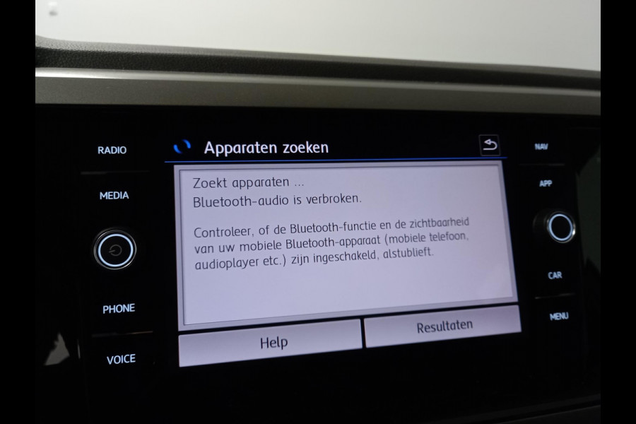 Volkswagen Polo 1.0 TSI DSG Comfortline Navigatie Climate Control Parkeer Sensoren DAB Extra Getint Glas Lichtmetalen velgen