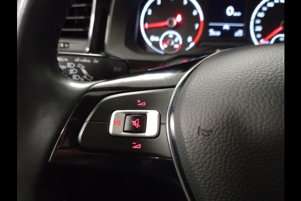 Volkswagen Polo 1.0 TSI DSG Comfortline Navigatie Climate Control Parkeer Sensoren DAB Extra Getint Glas Lichtmetalen velgen
