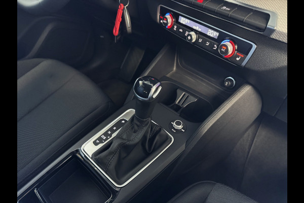 Audi Q2 35 TFSI 1.5 11/2024 ✅NIEUW MODEL✅ S EDITION 150PK VIR.COCKPIT 18''LMV TOUCHSCREEN CARPLAY NAVI CAMERA LED STOELVERW. PDC 11/2024 "Audi rijden begint bij Topautos.nl – 20 Audi topmodellen direct op voorraad!"