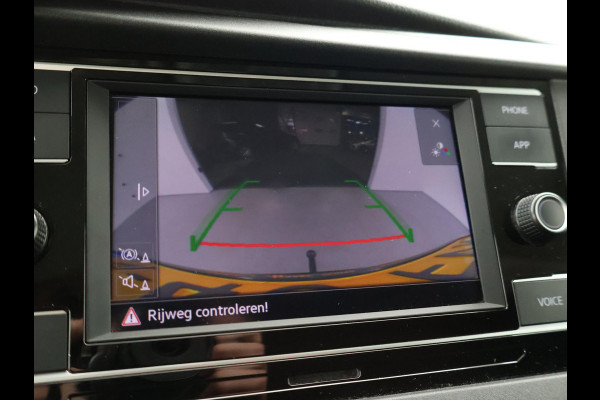 Volkswagen Transporter 2.0 TDI L2H1 HIGHLINE | LMV | TREKHAAK | APPLE CARPLAY | CAMERA | COMFORSTOELEN