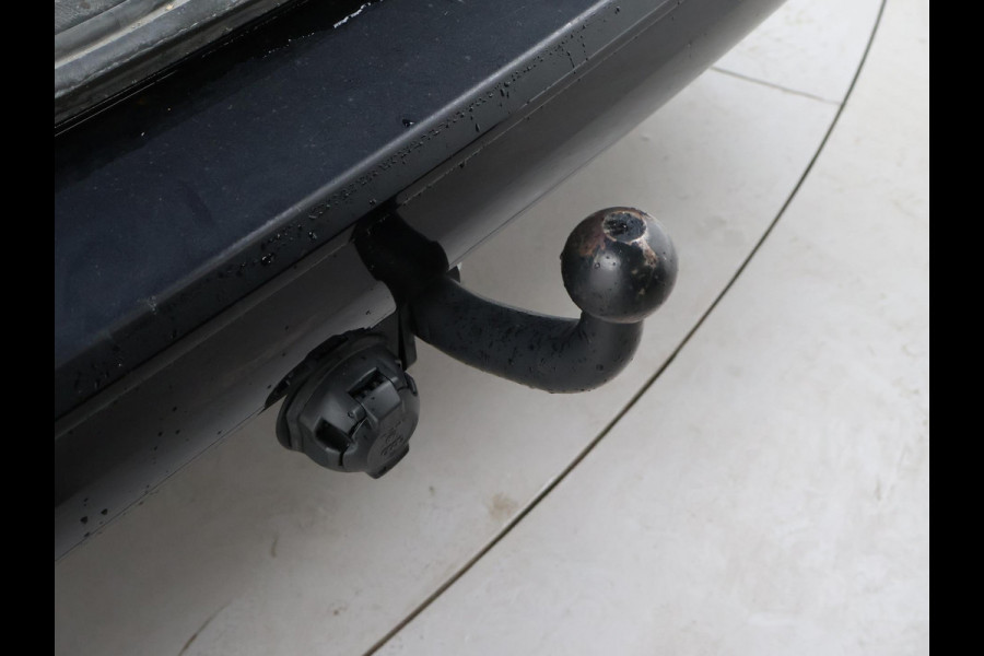 Volkswagen Transporter 2.0 TDI L2H1 HIGHLINE | LMV | TREKHAAK | APPLE CARPLAY | CAMERA | COMFORSTOELEN