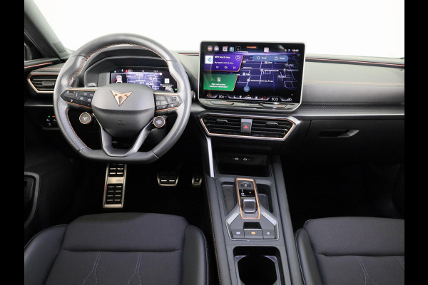 CUPRA Leon 1.5 TSI e-Hybrid Business 204 pk Automaat (DSG) | Navigatie | Parkeersensoren (Park assist) | Achteruitrijcamera | Stoelverwarming | Adaptieve cruise control |