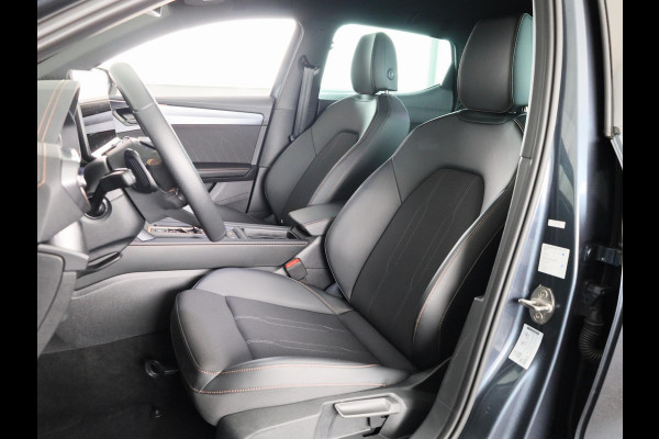 CUPRA Leon 1.5 TSI e-Hybrid Business 204 pk Automaat (DSG) | Navigatie | Parkeersensoren (Park assist) | Achteruitrijcamera | Stoelverwarming | Adaptieve cruise control |