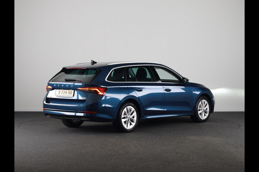 Škoda Octavia Combi 1.0 e-TSI Business Edition Plus 110 pk Automaat (DSG) | Verlengde garantie | Navigatie | Parkeersensoren | Adaptieve cruise control | Stoelverwarming |