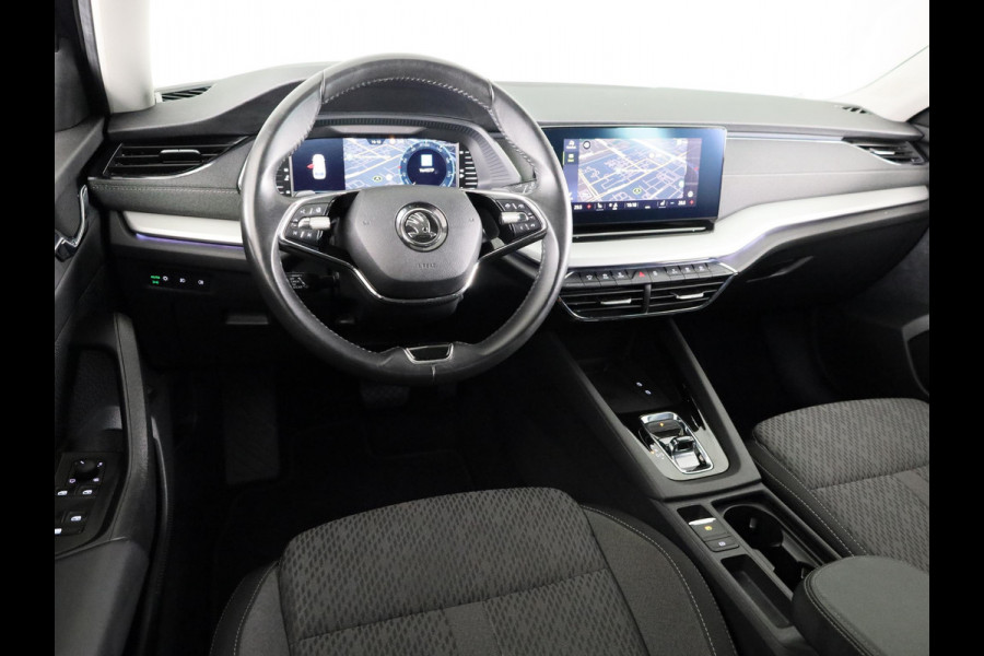 Škoda Octavia Combi 1.0 e-TSI Business Edition Plus 110 pk Automaat (DSG) | Verlengde garantie | Navigatie | Parkeersensoren | Adaptieve cruise control | Stoelverwarming |